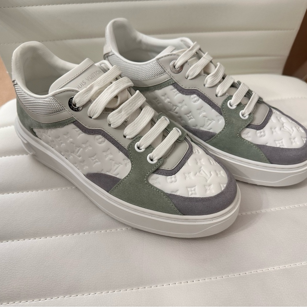 Louis Vuitton White and Green Sneakers New in a Box size 37